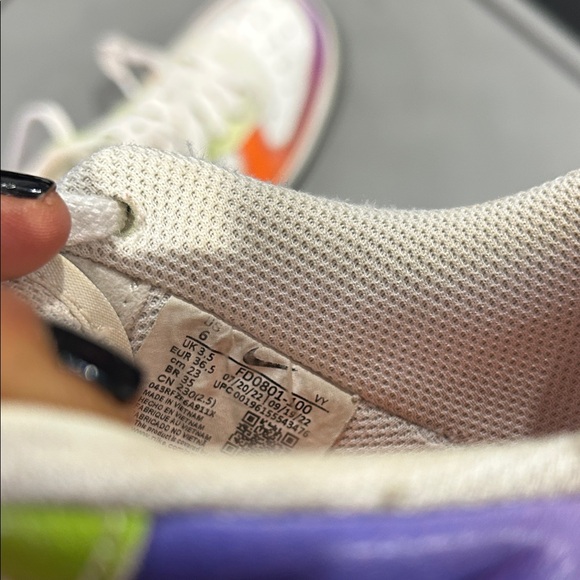 Nike Air Force 1 - Picture 3 of 3